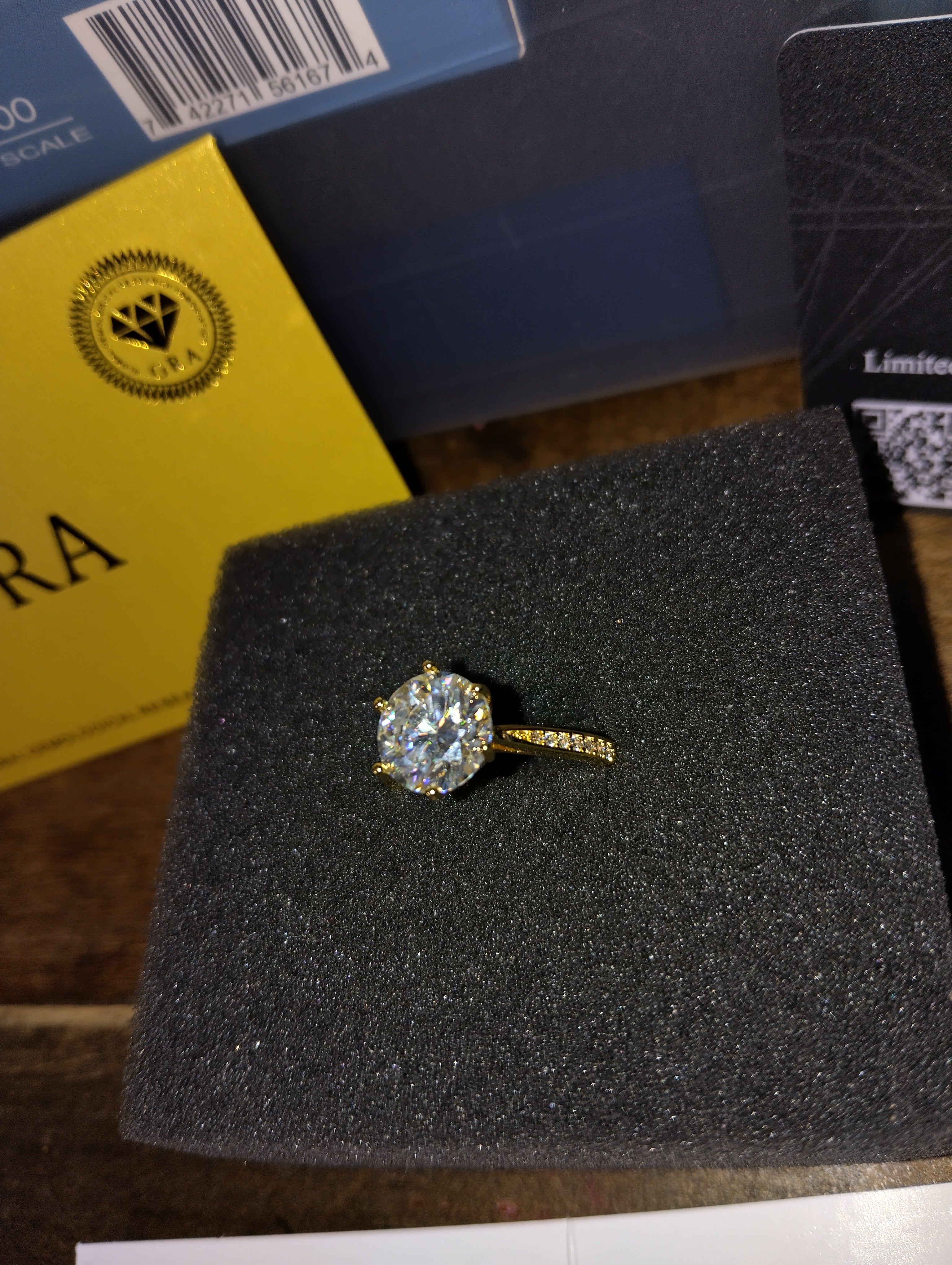 Breathtaking 3ct Moissanite Women's Ring 6
