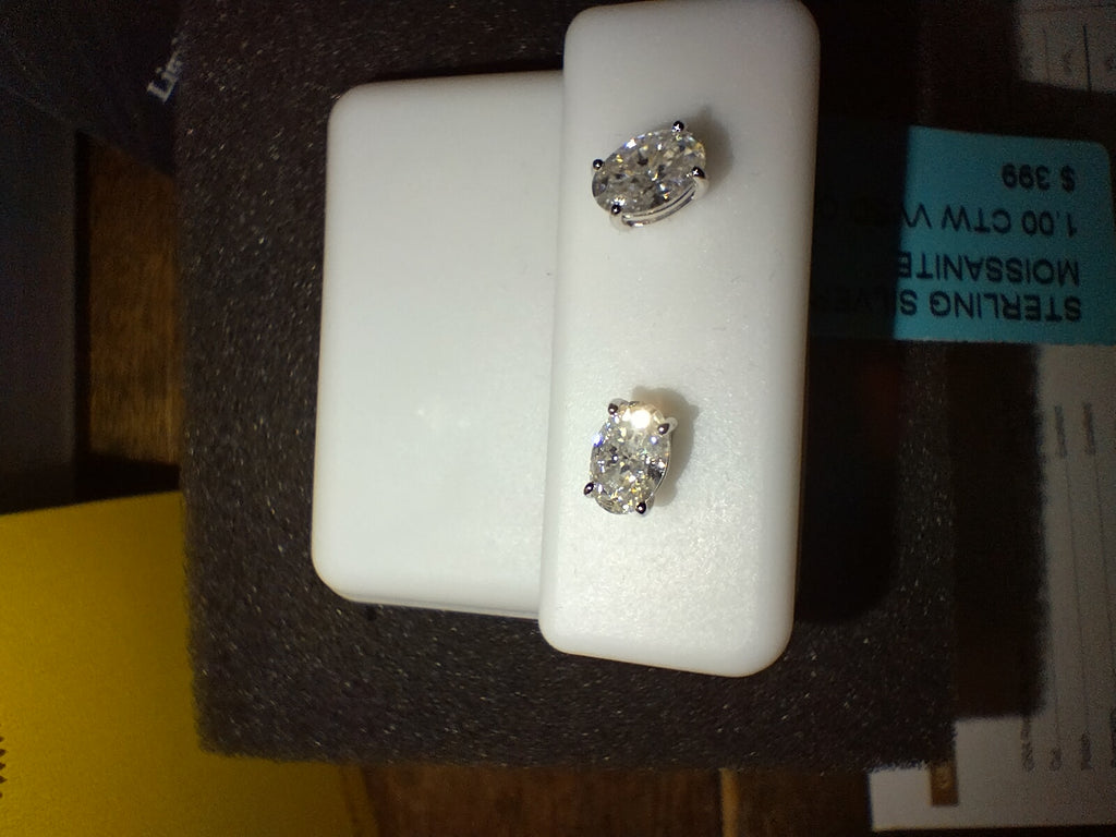 Moissanite Oval Stud Earrings 1ct
